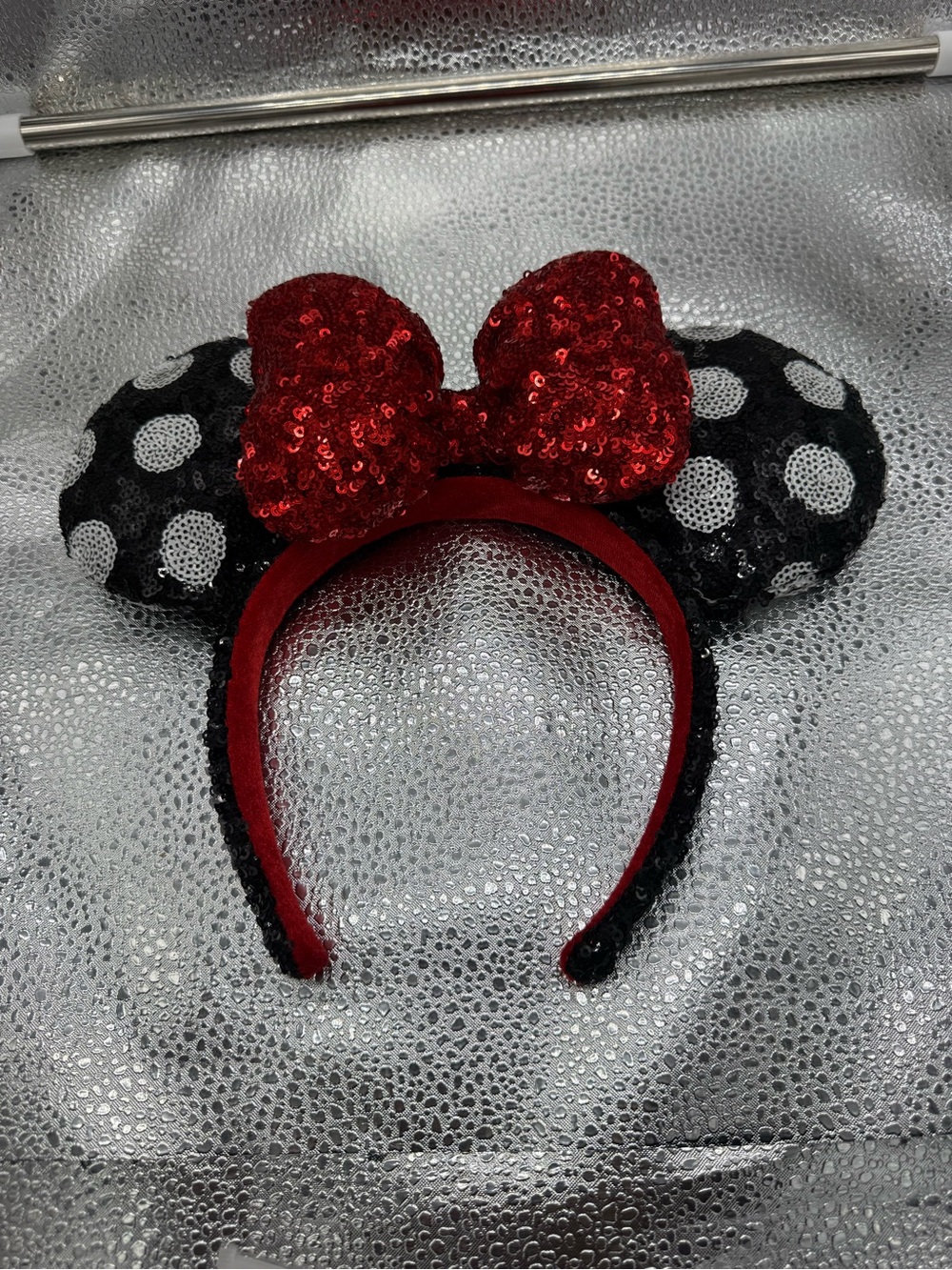 Disney Parks Minnie Mouse Sequin Ears Headband Red Sequin Bow Polka Dot Ears
